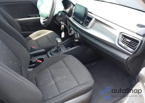 2021 Kia Rio S z USA, uszkodzony, nr VIN 3KPA24AD2ME406303